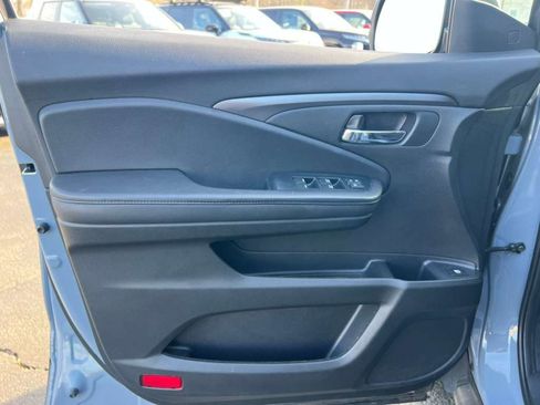 Used 2022 Honda Pilot Sport image 12