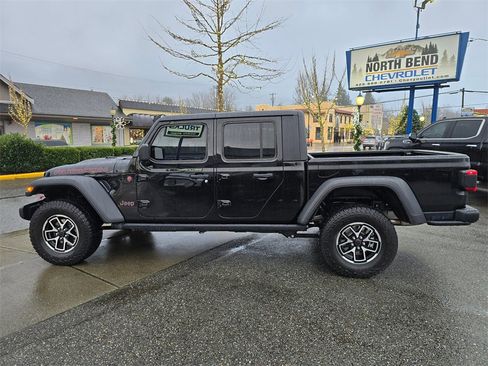 Used 2025 Jeep Gladiator Rubicon image 8