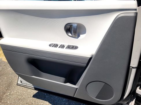 New 2026 Hyundai Ioniq 5 SEL RWD image 16