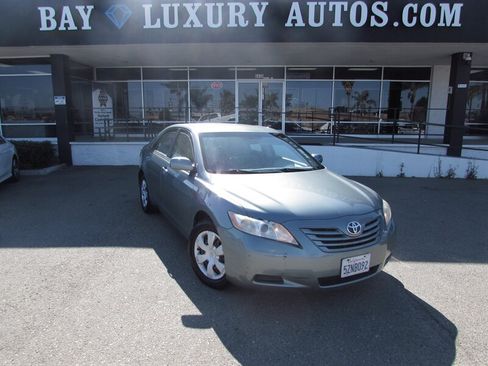 Used 2007 Toyota Camry CE FWD image 1