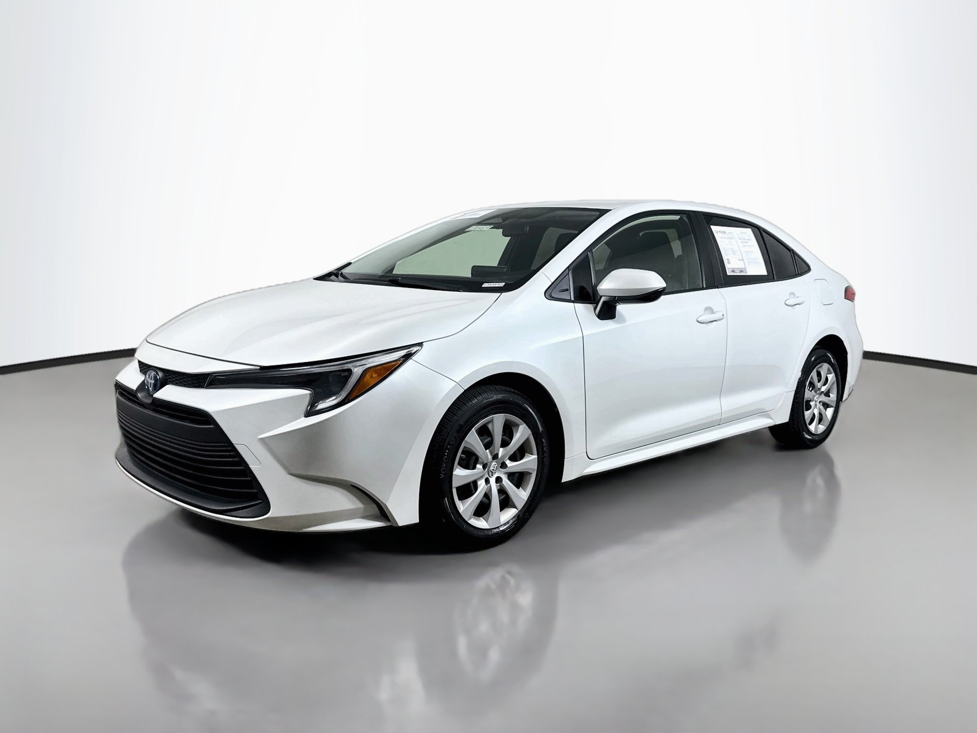 Certified 2024 Toyota Corolla LE FWD image 3