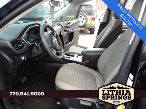 Certified 2022 Ford Escape SE image 27