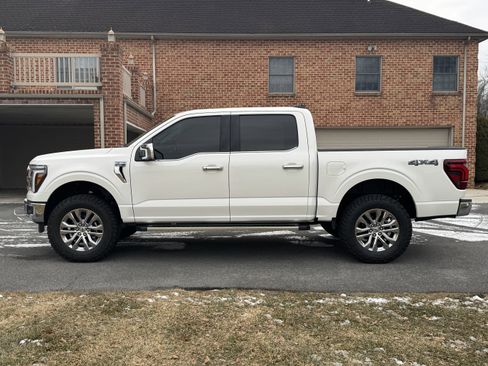 Used 2025 Ford F150 Lariat w/ Equipment Group 501A Mid image 45