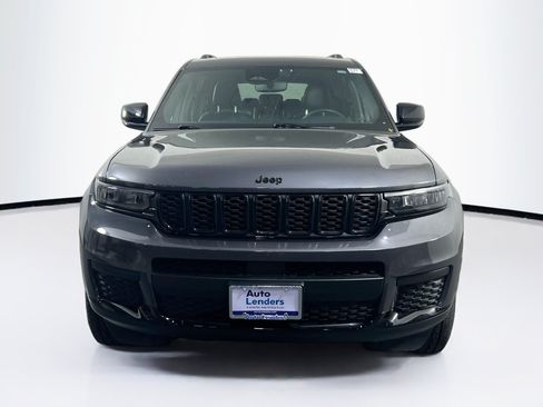 Used 2023 Jeep Grand Cherokee L Laredo AWD/4WD image 2