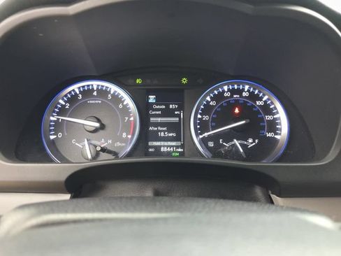 Used 2017 Toyota Highlander XLE FWD image 19
