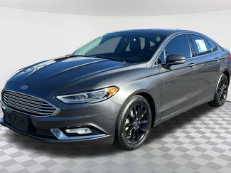 Used 2017 Ford Fusion SE w/ Fusion SE Technology Package image 1