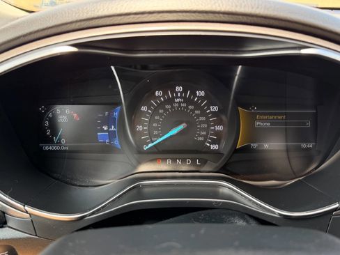 Used 2017 Ford Fusion SE w/ Fusion SE Technology Package FWD image 49