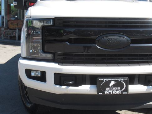 Used 2019 Ford F350 Lariat AWD/4WD image 3
