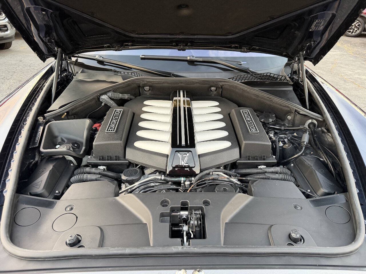 Used 2012 Rolls-Royce Ghost RWD image 40