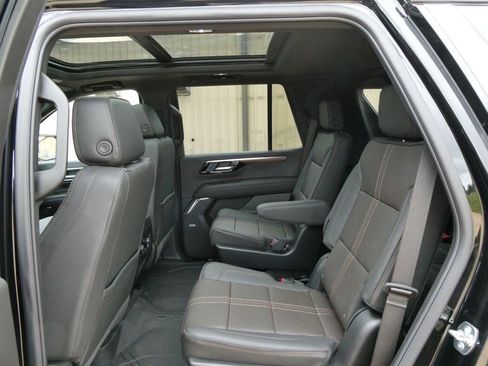 New 2026 Chevrolet Tahoe High Country AWD/4WD image 14