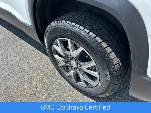 Certified 2023 GMC Acadia SLT AWD/4WD image 18