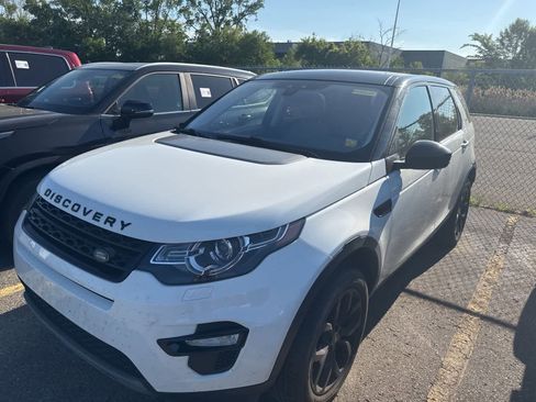 Used 2019 Land Rover Discovery Sport HSE AWD/4WD image 14