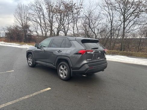 Used 2023 Toyota RAV4 XLE image 3
