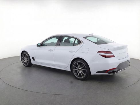 Used 2025 Genesis G70 2.5T image 6