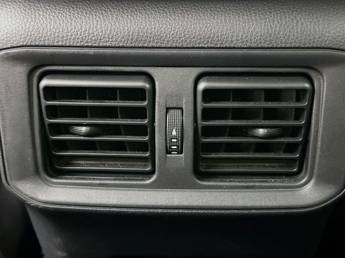 Used 2025 Toyota RAV4 LE image 31