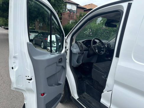 Used 2019 Ford Transit 150 130 Low Roof RWD image 9