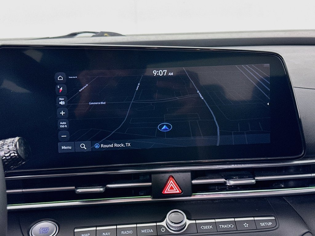 Used 2025 Hyundai Elantra SEL FWD image 13