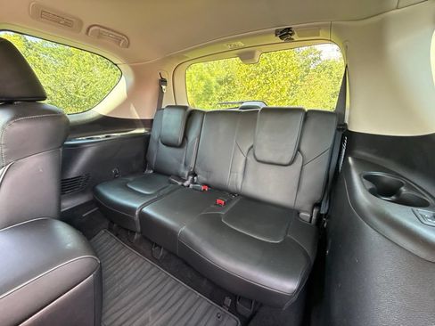 Used 2022 INFINITI QX80 Luxe w/ All-Season Package RWD image 13