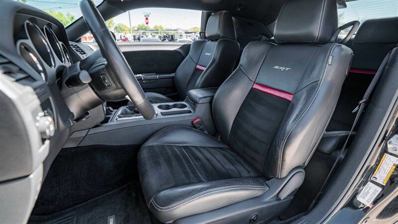 Used 2014 Dodge Challenger SRT8 w/ Harman/Kardon Audio Group RWD image 18