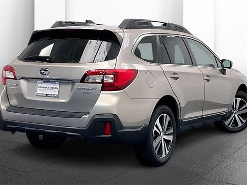 Used 2019 Subaru Outback 3.6R Limited image 12