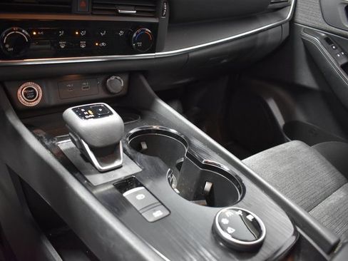 Used 2021 Nissan Rogue S image 16