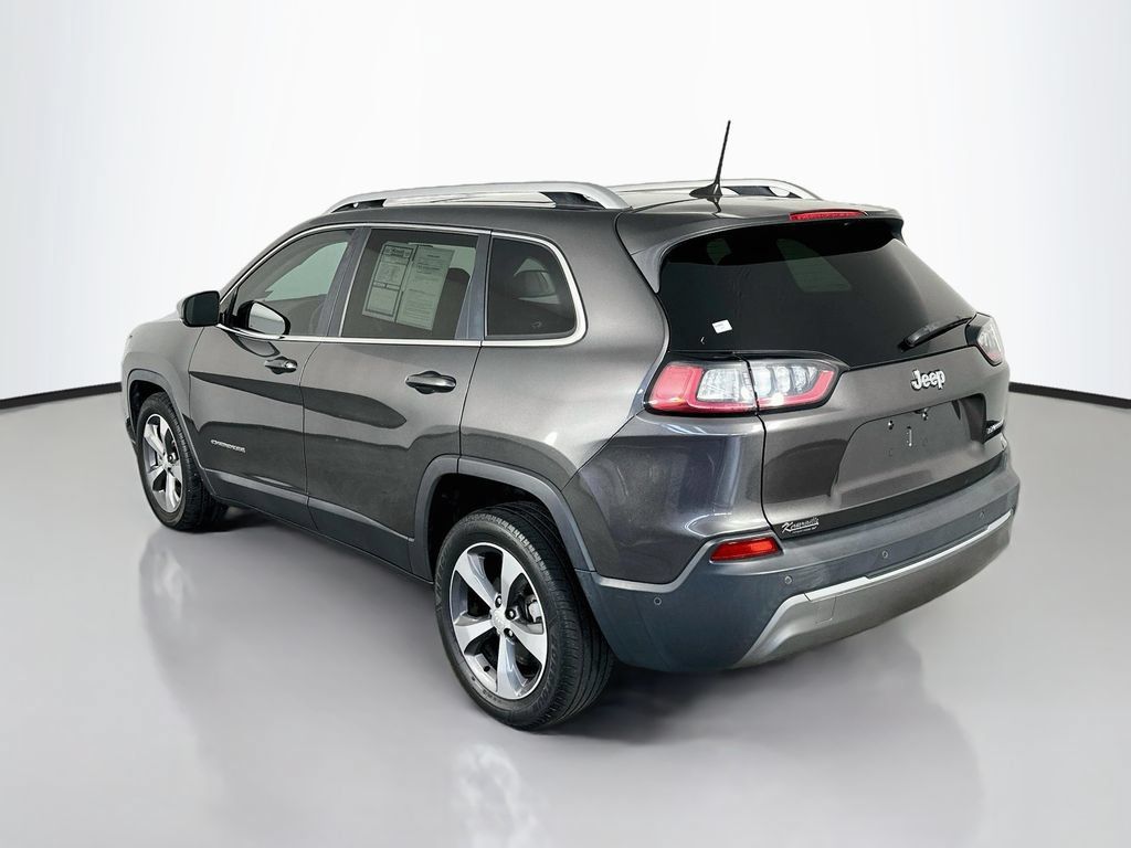 Used 2019 Jeep Cherokee Limited w/ Luxury Group FWD image 5