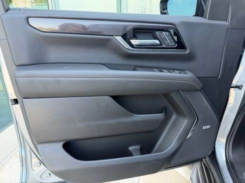 New 2026 GMC Yukon Elevation w/ Elevation Premium Package AWD/4WD image 4