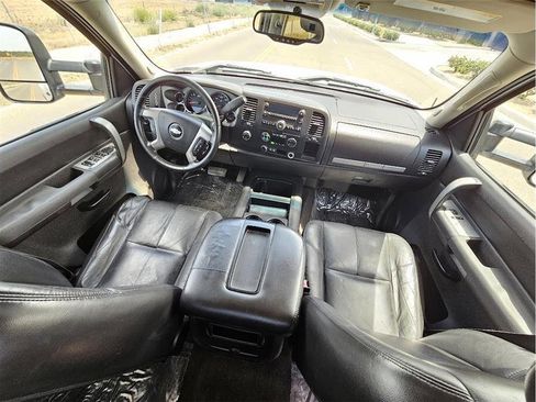 Used 2008 Chevrolet Silverado 1500 LT w/ Suspension Package, Off-Road AWD/4WD image 16