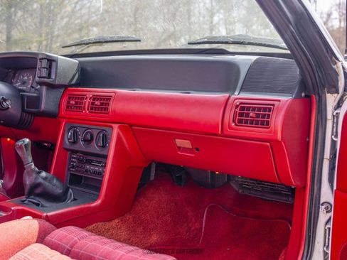 Used 1987 Ford Mustang GT RWD image 31
