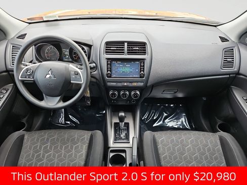 Used 2025 Mitsubishi Outlander Sport AWD image 16