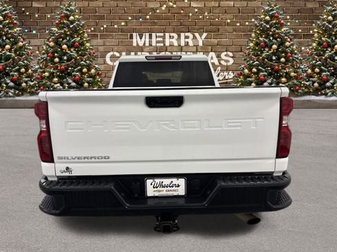 Used 2022 Chevrolet Silverado 2500 W/T w/ WT Convenience Package image 4