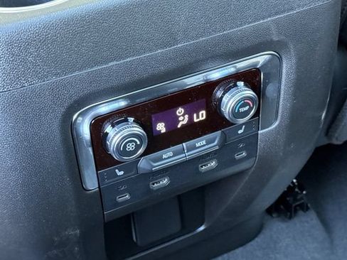 New 2026 GMC Yukon Elevation w/ Elevation Premium Package AWD/4WD image 14