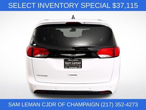 New 2026 Chrysler Voyager LX image 6