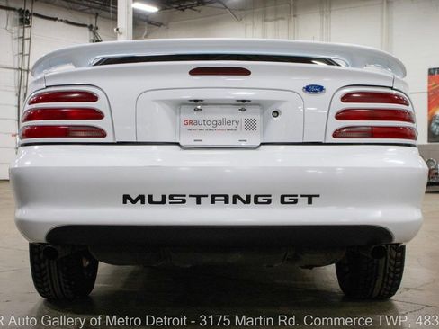 Used 1994 Ford Mustang GT image 6
