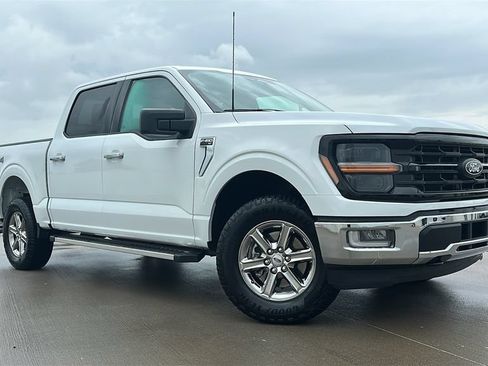Used 2025 Ford F150 XLT w/ Equipment Group 301A Standard AWD/4WD image 7