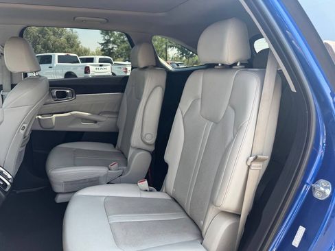 Used 2022 Kia Sorento SX AWD/4WD image 30