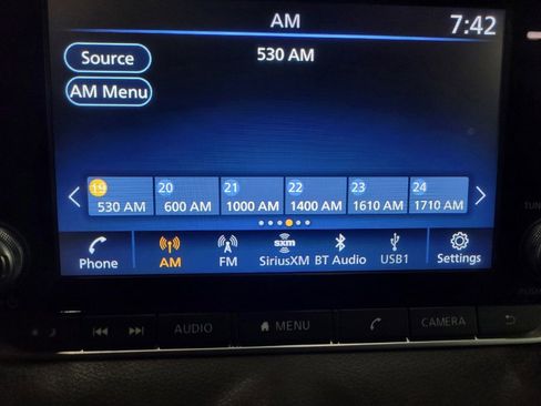 Used 2023 Nissan Sentra SV image 25