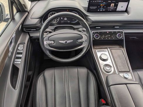 Used 2024 Genesis GV80 2.5T AWD/4WD image 17