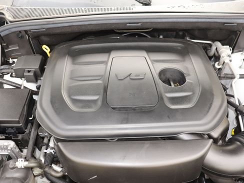 Used 2022 Jeep Grand Cherokee Laredo E image 25