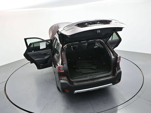 Used 2025 Subaru Outback Limited AWD/4WD image 46
