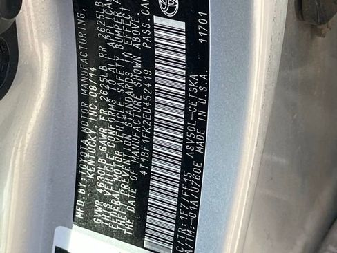 Used 2014 Toyota Camry SE FWD image 22