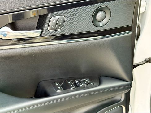 Used 2021 Lincoln Nautilus Reserve w/ Equipment Group 201A FWD image 23