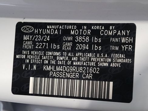 Used 2024 Hyundai Elantra SEL FWD image 33