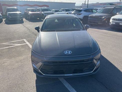 Used 2025 Hyundai Sonata Limited image 2
