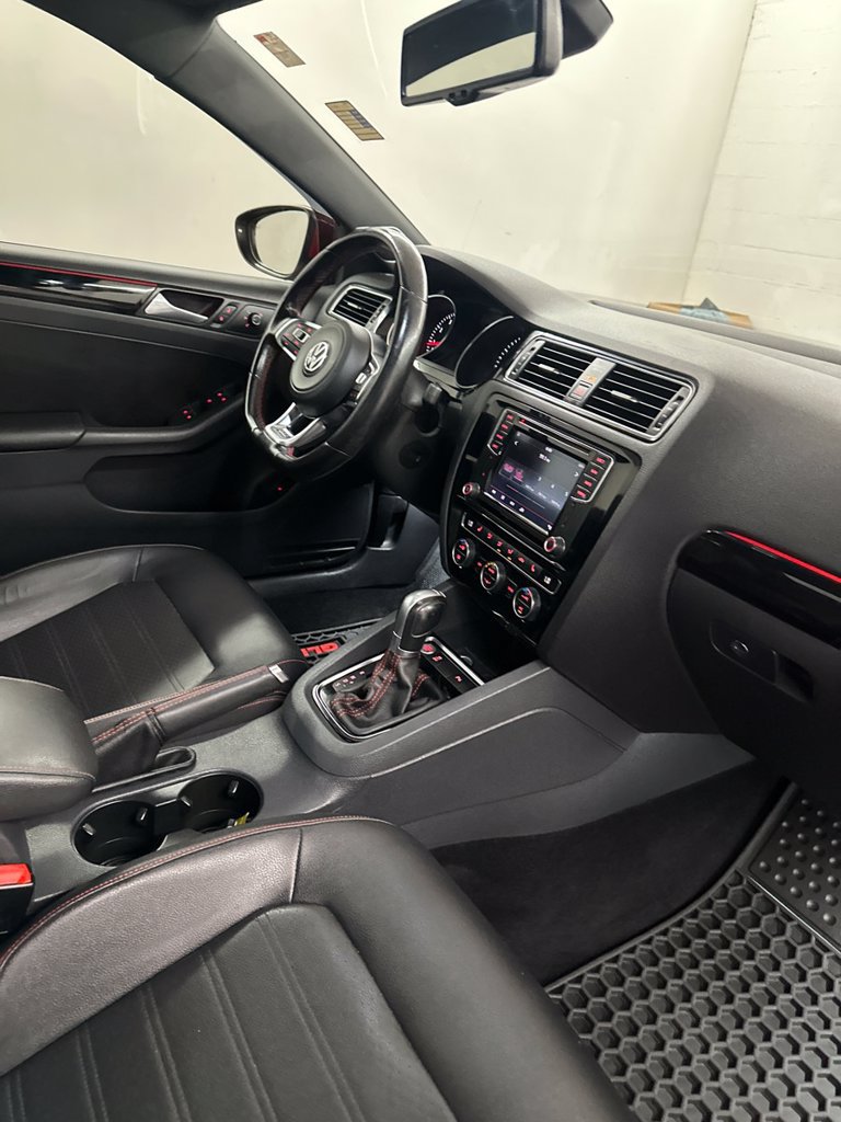Used 2016 Volkswagen Jetta GLI SEL FWD image 33