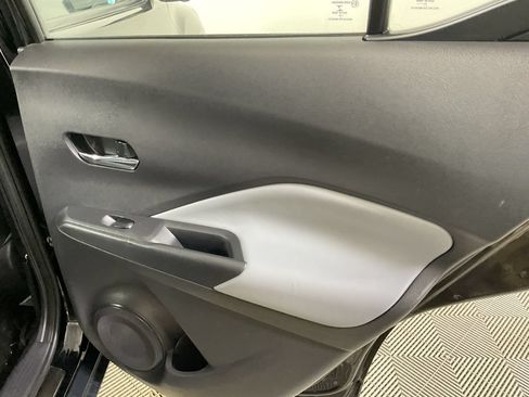 Used 2021 Nissan Kicks SR w/ SR Premium Package FWD image 21
