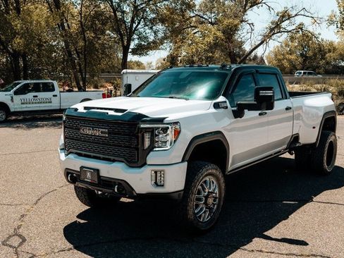 Used 2023 GMC Sierra 3500 Denali w/ Denali Ultimate Package AWD/4WD image 14