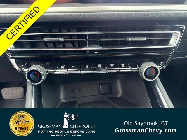 Used 2026 Chevrolet Traverse LT w/ Driver Confidence Package FWD image 13
