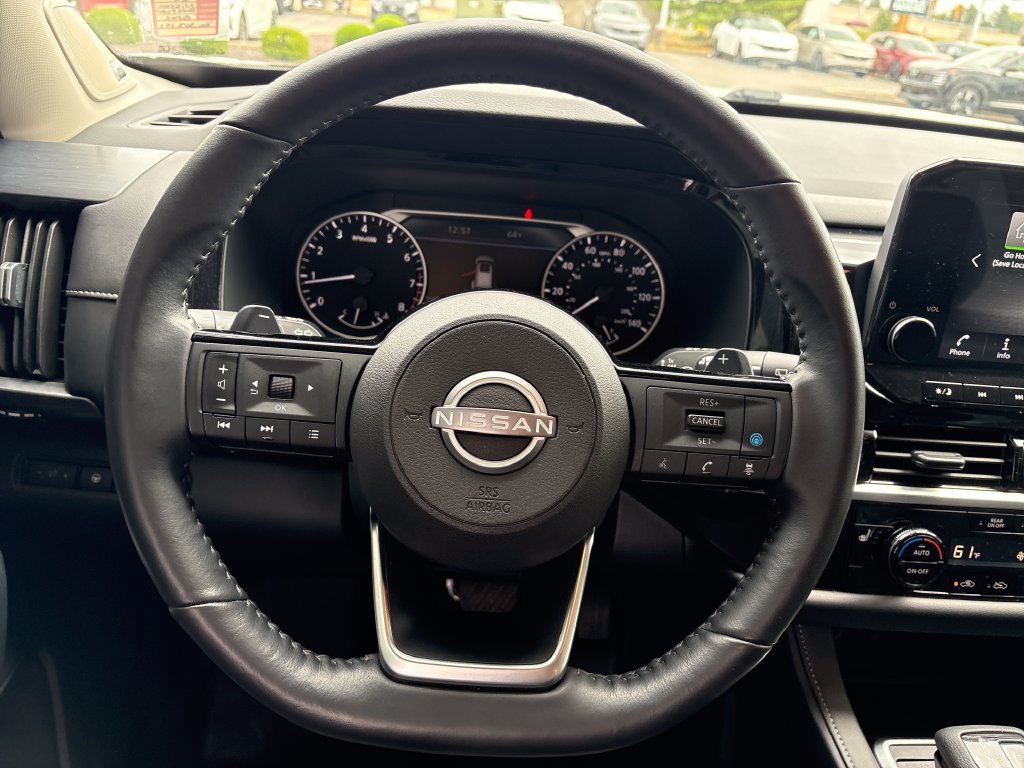 Certified 2024 Nissan Pathfinder SL w/ SL Premium Package FWD image 14