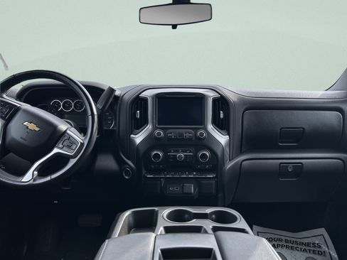 Used 2022 Chevrolet Silverado 1500 LT image 17